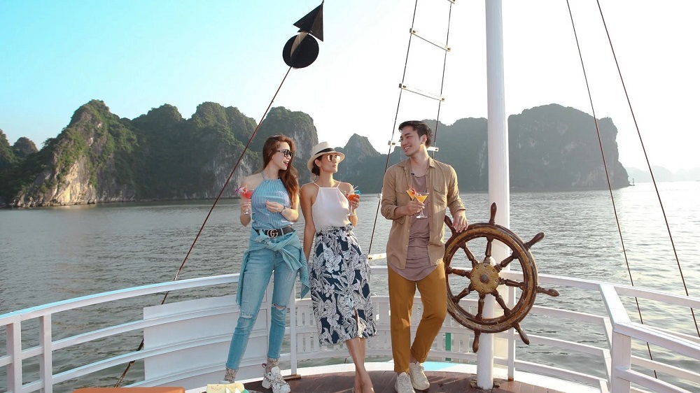 kinh-nghiem-thue-du-thuyen-ha-long