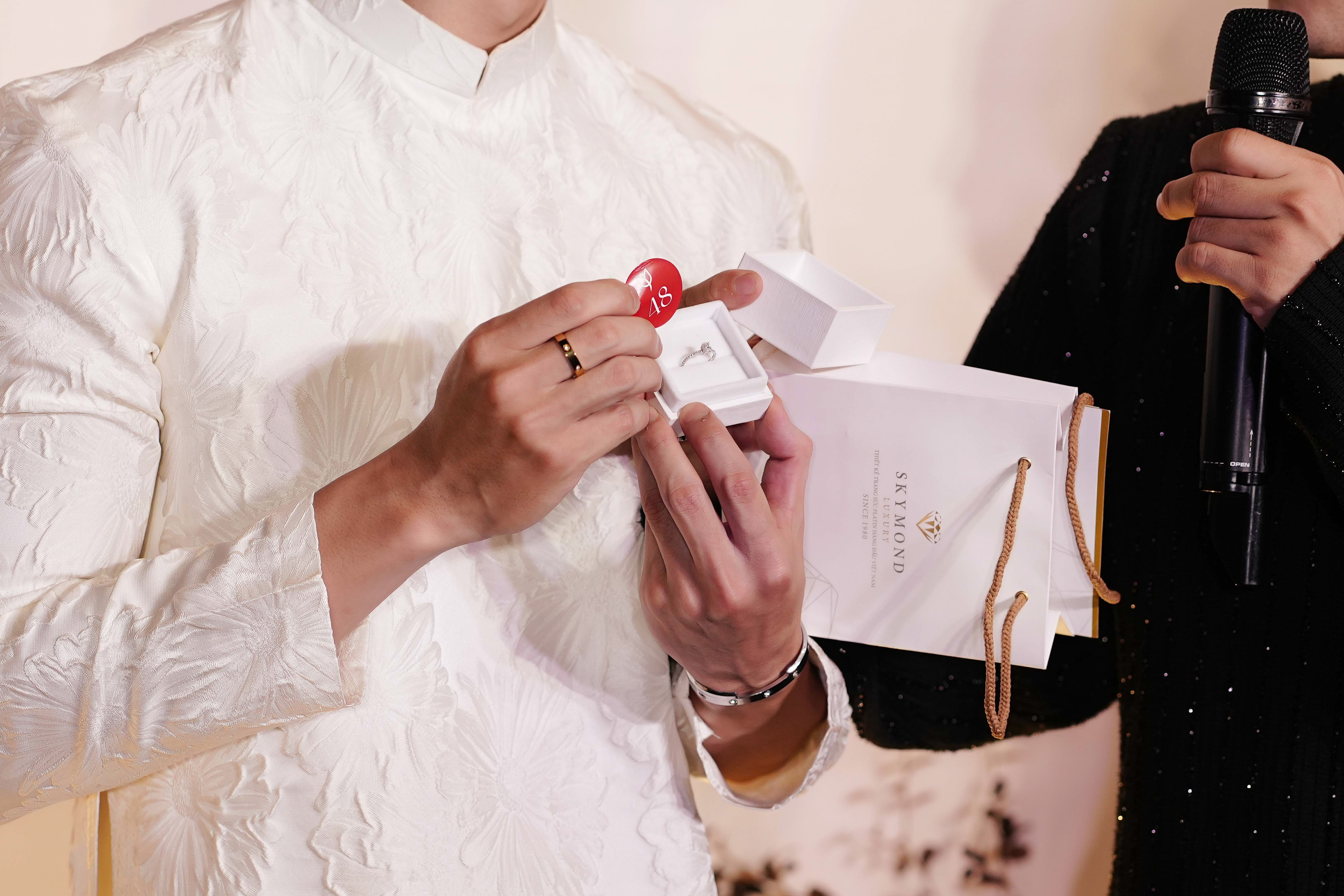 thiet-ke-trang-suc-skymond-08