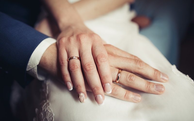 Nhẫn cưới phong thủy cho người mệnh Kim Nhẫn cưới phong thủy cho người mệnh Kim