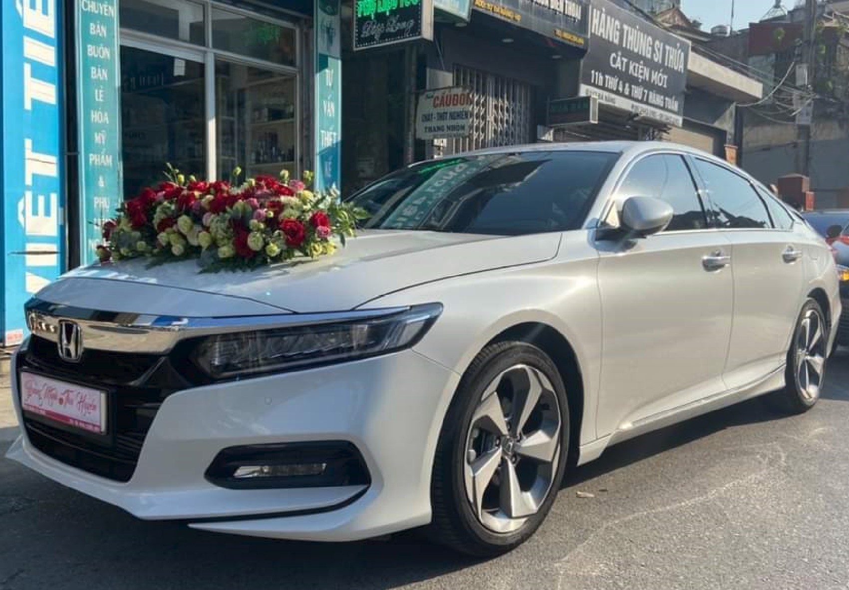 xe cưới phổ thông